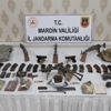Mardin'de 7 teröristin etkisiz hale getirildiği operasyonda 4 uzun namlulu silah ve 2 tabanca ele geçirildi Mardin'de 7 teröristin etkisiz hale getirildiği operasyonda 4 uzun namlulu silah ve 2 tabanca ele geçirildi