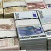 Euro 2 ayın zirvesinde