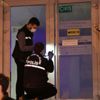 ATM kartı yutunca bankanın camlarını aşağıya indirdi ATM kartı yutunca bankanın camlarını aşağıya indirdi