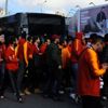 Galatasaraylı taraftarlar stada geldi Galatasaraylı taraftarlar stada geldi