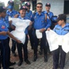Filipinler polisi tuvalete gitmemek için bez bağlayacak Filipinler polisi tuvalete gitmemek için bez bağlayacak
