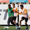 Galatasaray idmanında dikkat çeken görüntü! Fatih Terim... Galatasaray idmanında dikkat çeken görüntü! Fatih Terim...