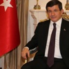 Davutoğlu Meclis'te AK Partili vekillerle sohbet etti