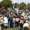 Chicago'daki şiddet olaylarını protesto göstericilere polis müdahalesi