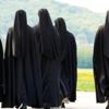 İtalya'da iki rahibe hamile kaldı