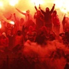Galatasaraylı taraftarları denize attılar!