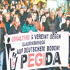 On binlerden ırkçı saldırılara protesto On binlerden ırkçı saldırılara protesto