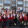 İlkokul öğrencileriyle 'Evet' broşürlü a tepki İlkokul öğrencileriyle 'Evet' broşürlü a tepki