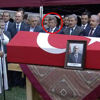 Erdoğan, Davutoğlu’nu görmezden geldi Erdoğan, Davutoğlu’nu görmezden geldi