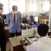 Van Valisi Bilmez, ehliyetini kimliğe yükledi Van Valisi Bilmez, ehliyetini kimliğe yükledi