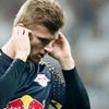 Leipzig, Vodafone Park'ta sesten etkilenen Werner'i kontrole sokuyor