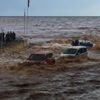 Mersin yağmura teslim... Araçlar sele kapıldı