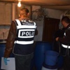 Çorlu'da kaçak içki imalathanesine baskın Çorlu'da kaçak içki imalathanesine baskın