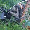 Feci kaza! Kamyon 500 metrelik uçuruma yuvarlandı: 2 ölü, 3 yaralı