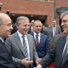 Cami avlusunda karşılaştılar Cami avlusunda karşılaştılar