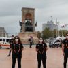 Taksim'de turistlere korona denetimi
