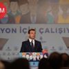 Notlarla çıkmadı kürsüye Notlarla çıkmadı kürsüye