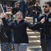 Yakalanan uyuşturucu satıcısından ilginç tepki Yakalanan uyuşturucu satıcısından ilginç tepki