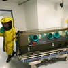 Ebola aşısı insanlar üzerinde test edilmeye başlandı Ebola aşısı insanlar üzerinde test edilmeye başlandı