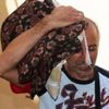 Antalya’nın Manavgat ilçesinde 5 yıldızlı bir otelin havuzunda boğulan oğlunun cenazesine yastıkla geldi