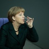 Merkel'in telefonunu Blackberry üretecek