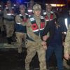 Gece yarısı eş zamanlı operasyon: 21 gözaltı Gece yarısı eş zamanlı operasyon: 21 gözaltı