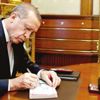 Başka dost ve müttefik ararız Başka dost ve müttefik ararız