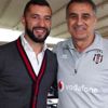 Simao'dan Beşiktaş'a ziyaret Simao'dan Beşiktaş'a ziyaret