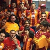 Şampiyonlardan soyunma odası pozu Şampiyonlardan soyunma odası pozu