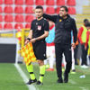 Ünal Karaman, Göztepe'de 4 futbolcudan vazgeçemedi Ünal Karaman, Göztepe'de 4 futbolcudan vazgeçemedi