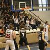 Karesispor'dan kıl payı galibiyet Karesispor'dan kıl payı galibiyet