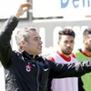Ersun Yanal'dan futbolculara uyarı Ersun Yanal'dan futbolculara uyarı