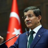 Davutoğlu, grup toplantısında konuşuyor