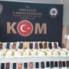 İzmir'de 4 bin 48 kaçak telefon aksesuarı ele geçirildi