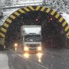 E-5 karayolunda trafiği kilitleyen kaza