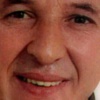 Taburcu edilen kişi hastane önünde öldü Taburcu edilen kişi hastane önünde öldü