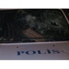 “Aile İçi Kavga” İhbarına Giden Polise Kiremit Ve Satır İle Saldırı