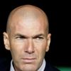 Zinedine Zidane elini taşın altına koydu! Zinedine Zidane elini taşın altına koydu!