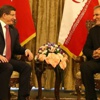 Davutoğlu İran ziyaretinde