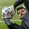 Fransız devi Lyon Beşiktaş'ın kalecisi Ersin Destanoğlu için teklif yapmaya hazırlanıyor Fransız devi Lyon Beşiktaş'ın kalecisi Ersin Destanoğlu için teklif yapmaya hazırlanıyor