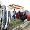 Otomobil ile minibüs çarpıştı: 7 yaralı