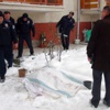 Eve kitlenen kadın pencereden atlayarak intihar etti Eve kitlenen kadın pencereden atlayarak intihar etti