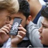 Merkel Uzun Uzun İnceledi! Merkel Uzun Uzun İnceledi!