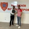 Sinan Uzun artık gollerini Nevşehir Belediyespor için ... Sinan Uzun artık gollerini Nevşehir Belediyespor için ...