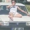 Otomobilin üzerinde tehlikeli yolculuk