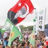 HDP'de bayraklı halaylı kutlama HDP'de bayraklı halaylı kutlama