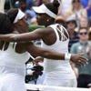 Serena, ablası Venus'ü eledi