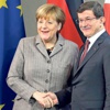 Berlin'de Merkel'le görüştü Berlin'de Merkel'le görüştü