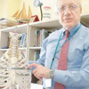 Göğüs cerrahisinde dünyayı eğiten Türk profesör Göğüs cerrahisinde dünyayı eğiten Türk profesör