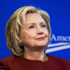 Demokrat aday Hillary sahnede Demokrat aday Hillary sahnede